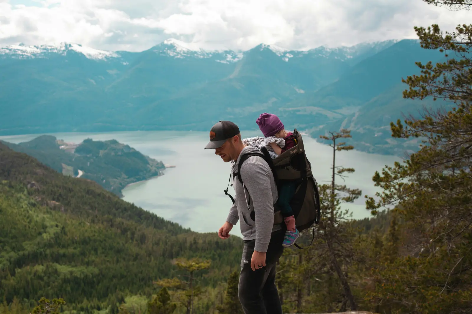 Discover 7 Tips for a Budget-Friendly Luxury Winter Trip